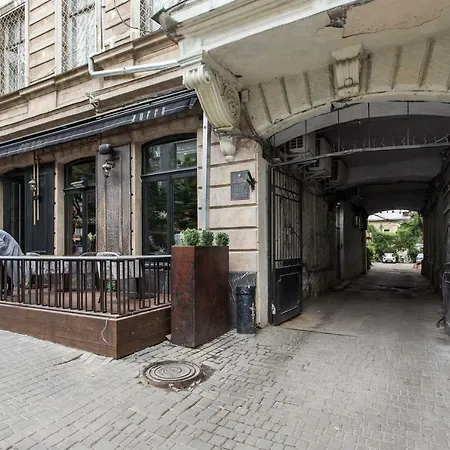 Three Separate In The Historic Center! Апартаменти