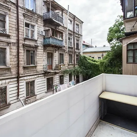 Three Separate In The Historic Center! Апартаменти